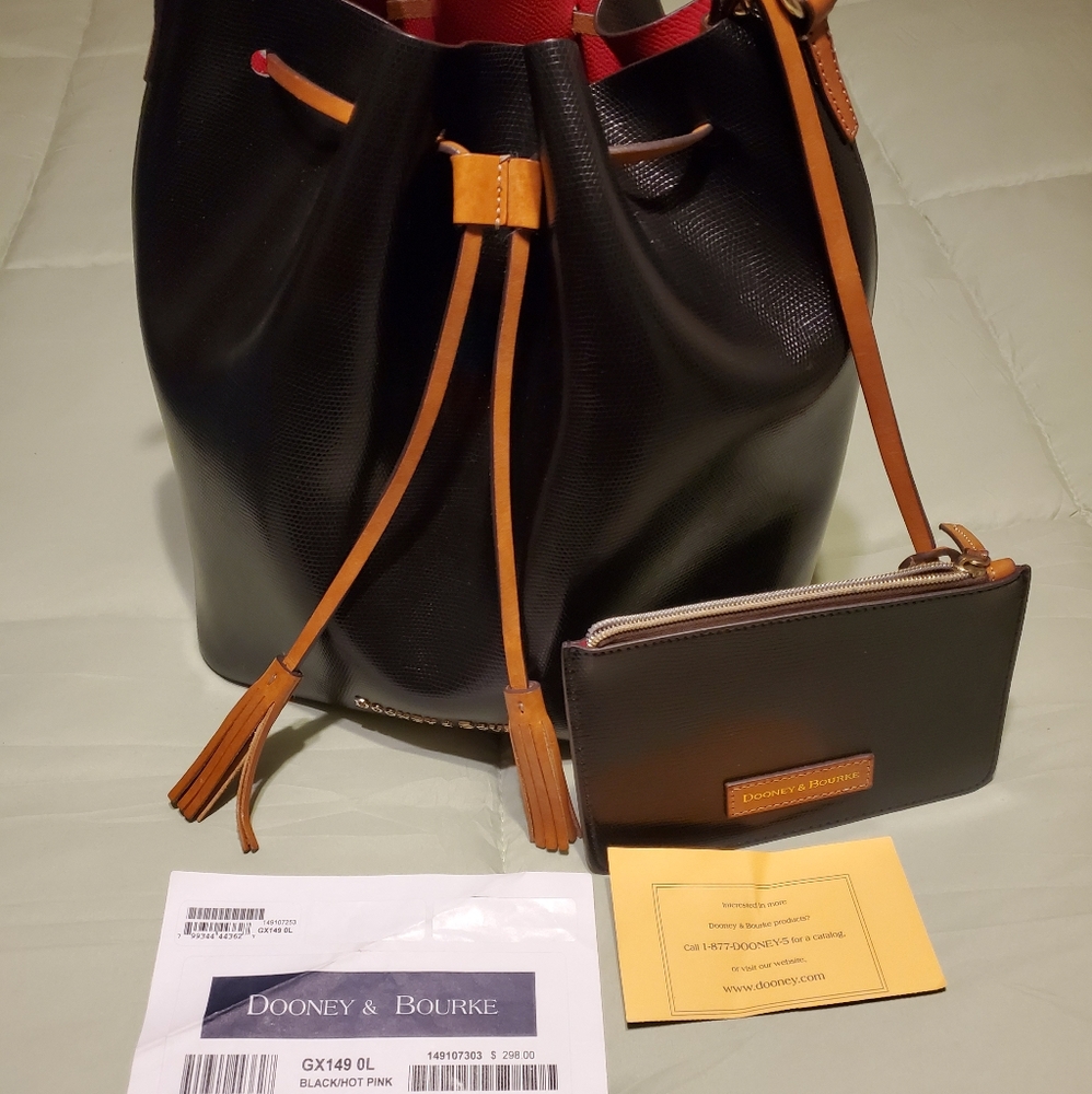 Dooney & Bourke Purse